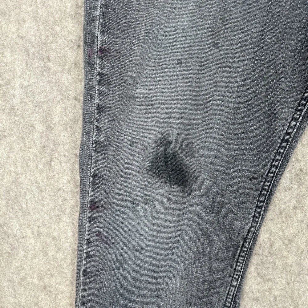 Levi's 511 Jeans Men's 38x30 Slim Fit Gray‎ Wash Denim Red Tab Distressed